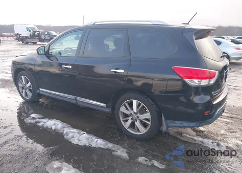 2014 Nissan Pathfinder Platinum z USA, uszkodzony, nr VIN 5N1AR2MM2EC735695